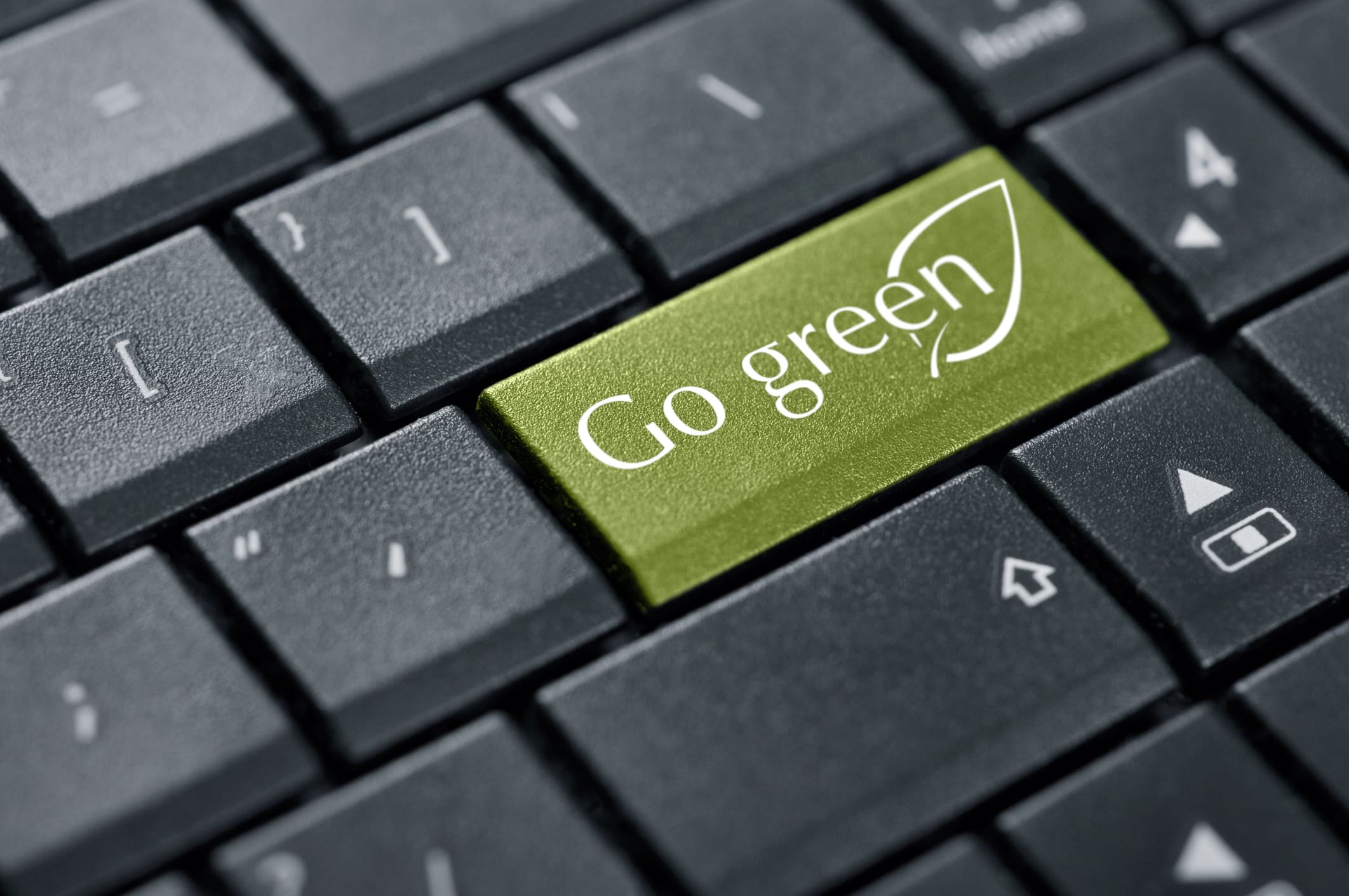 Clavier d'ordinateur avec une touche 'Go Green', symbolisant un site web éco-conçu